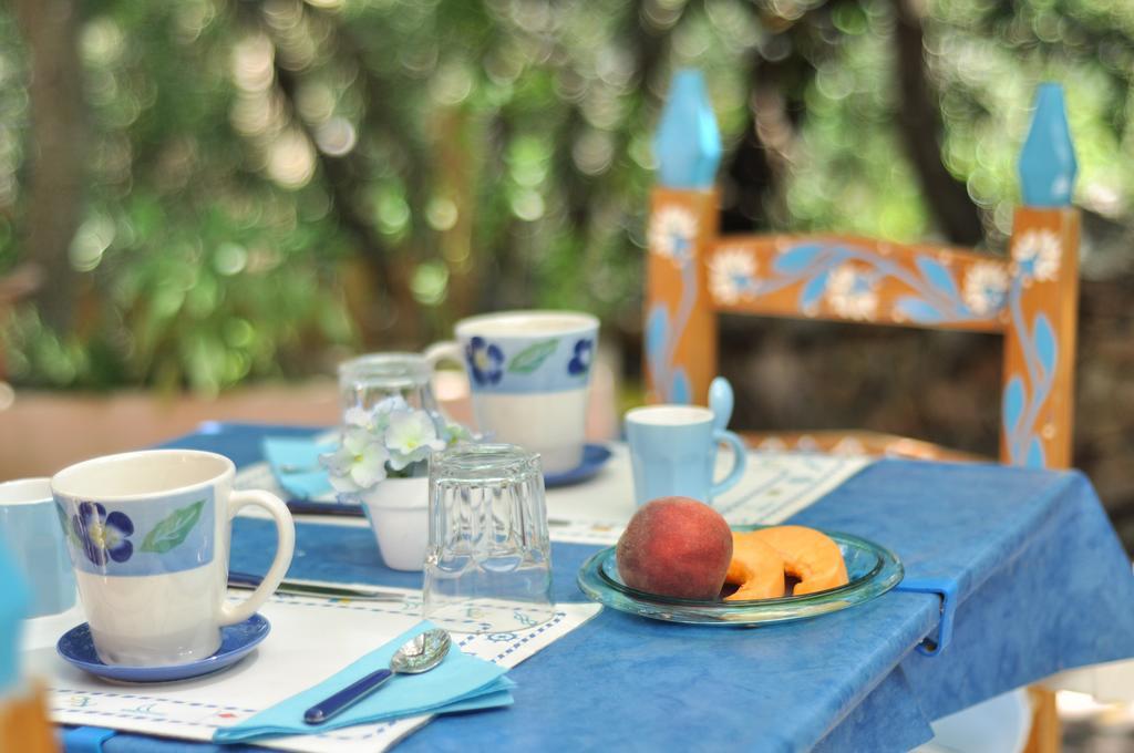 Bed & Breakfast Yin & Yang San Pantaleo Εξωτερικό φωτογραφία