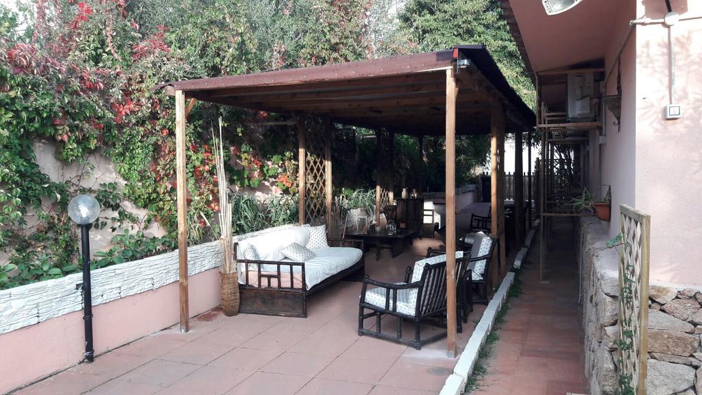 Bed & Breakfast Yin & Yang San Pantaleo Εξωτερικό φωτογραφία