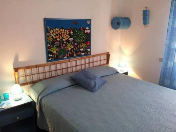 Bed & Breakfast Yin & Yang San Pantaleo Εξωτερικό φωτογραφία