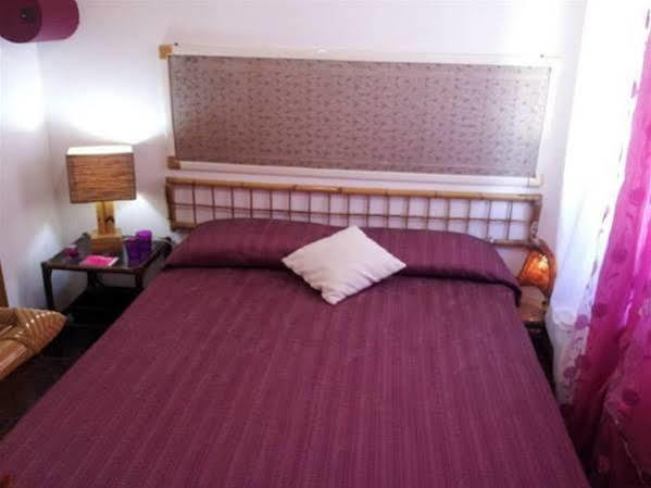 Bed & Breakfast Yin & Yang San Pantaleo Εξωτερικό φωτογραφία